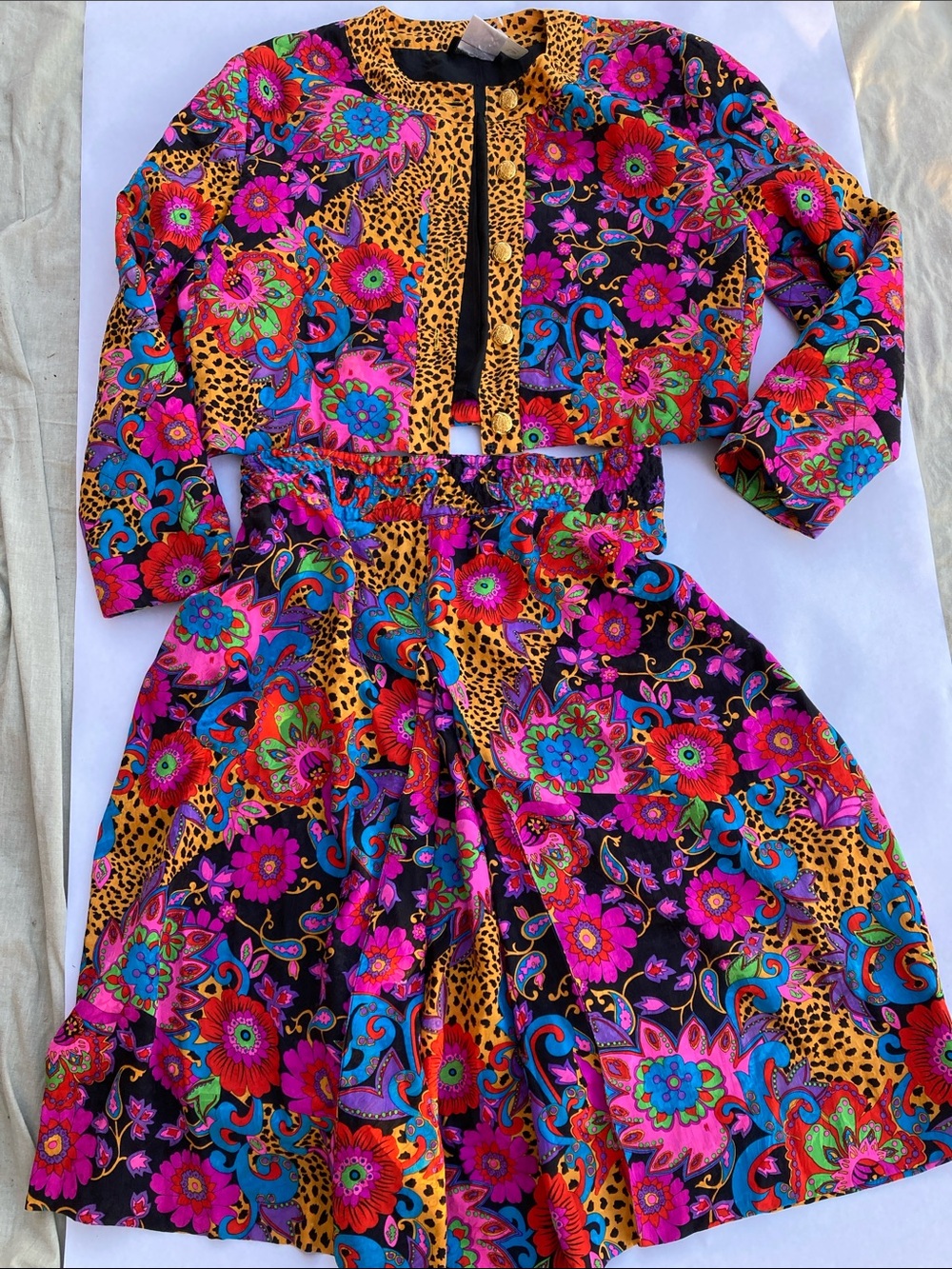Diane Freis silk 2 pc jacket skirt set L
